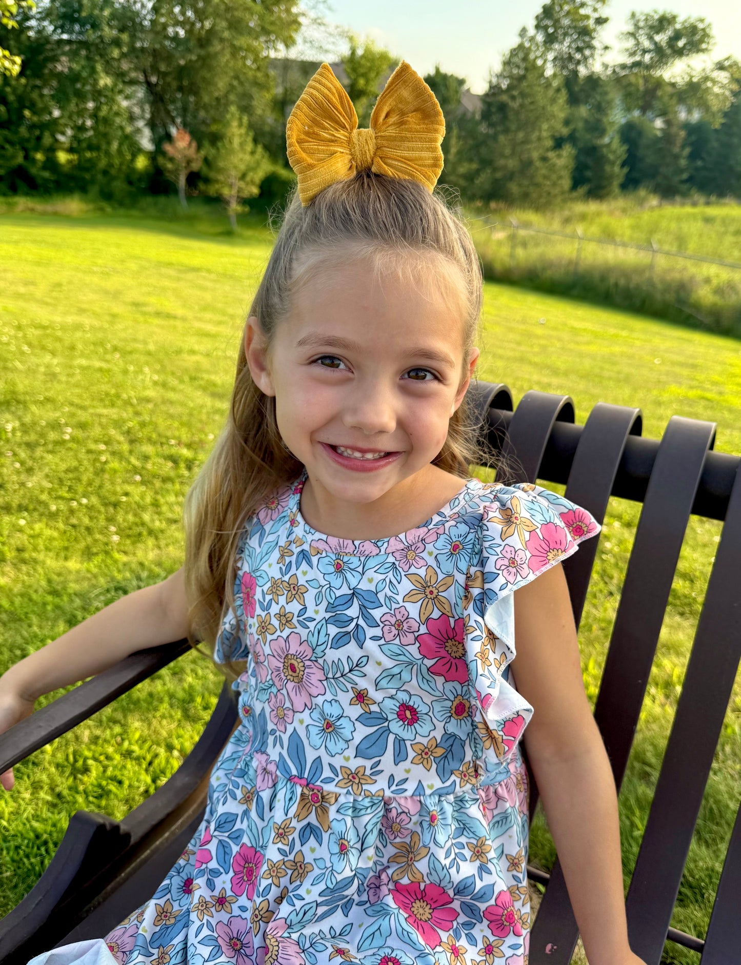 Velvet Bow | Amber