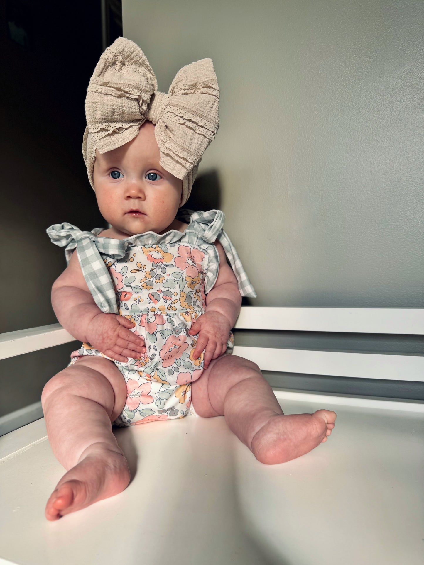 Heirloom Wraps | Antique Ruffles