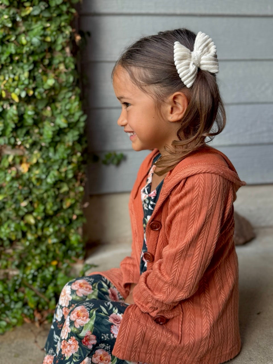 Velvet Bow | Buttercream