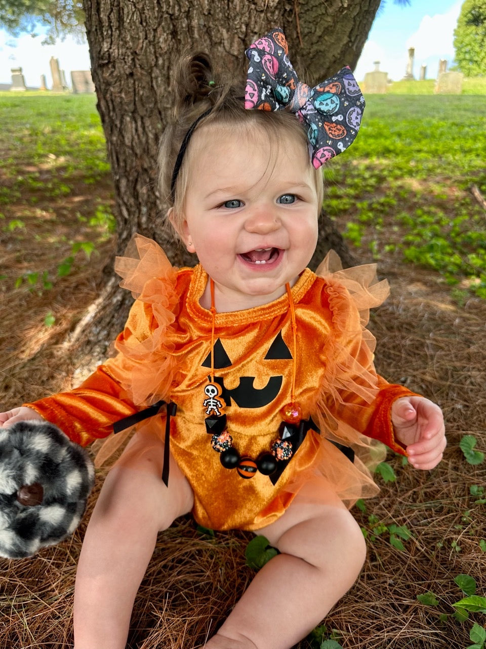 Halloween Bow | Buckets O' Candy