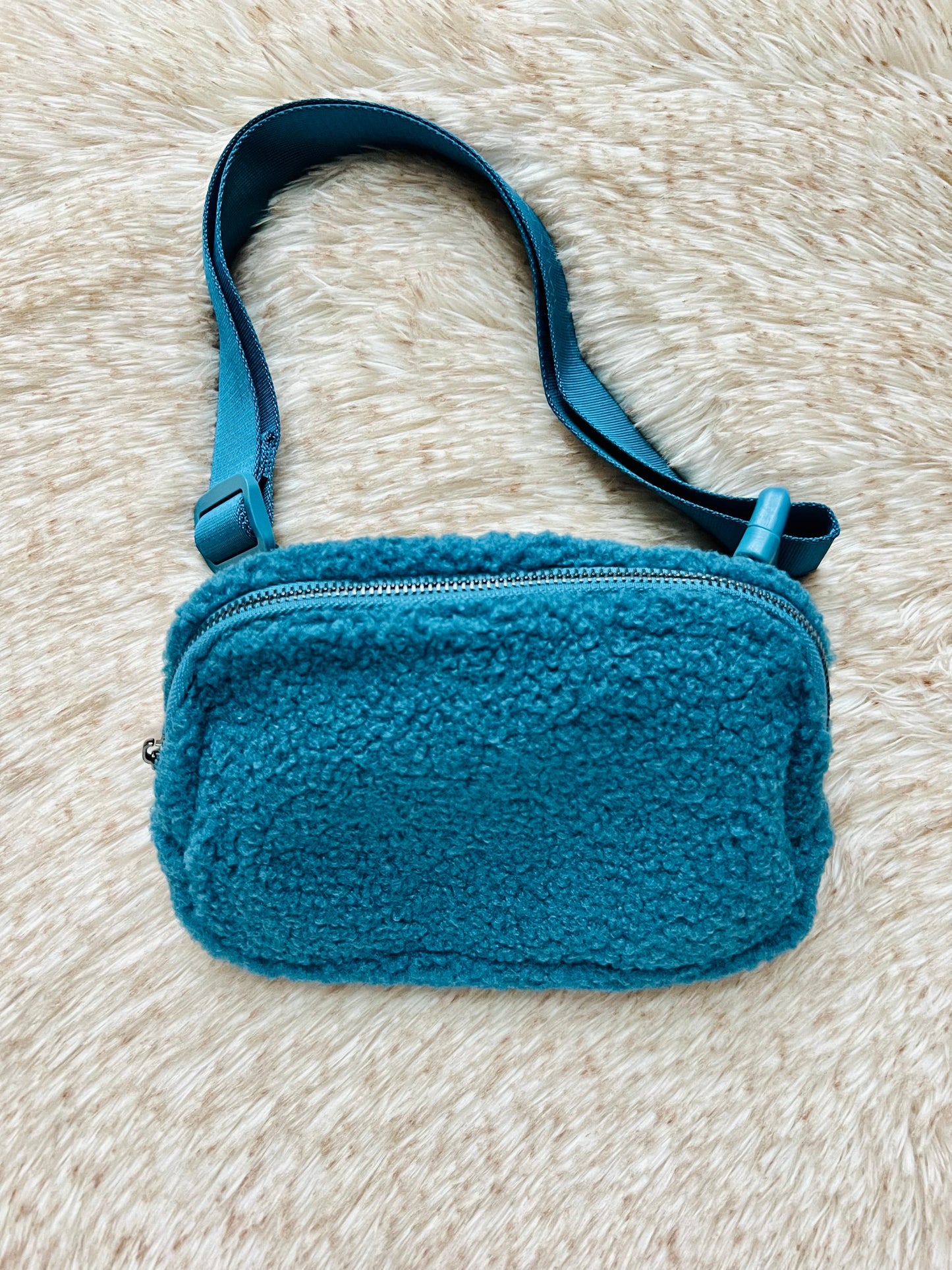 Belt Bag | Peacock Fuzz
