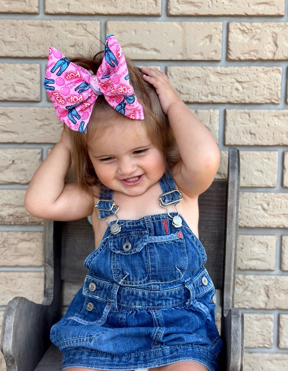 Character Bow | Icky Sticky