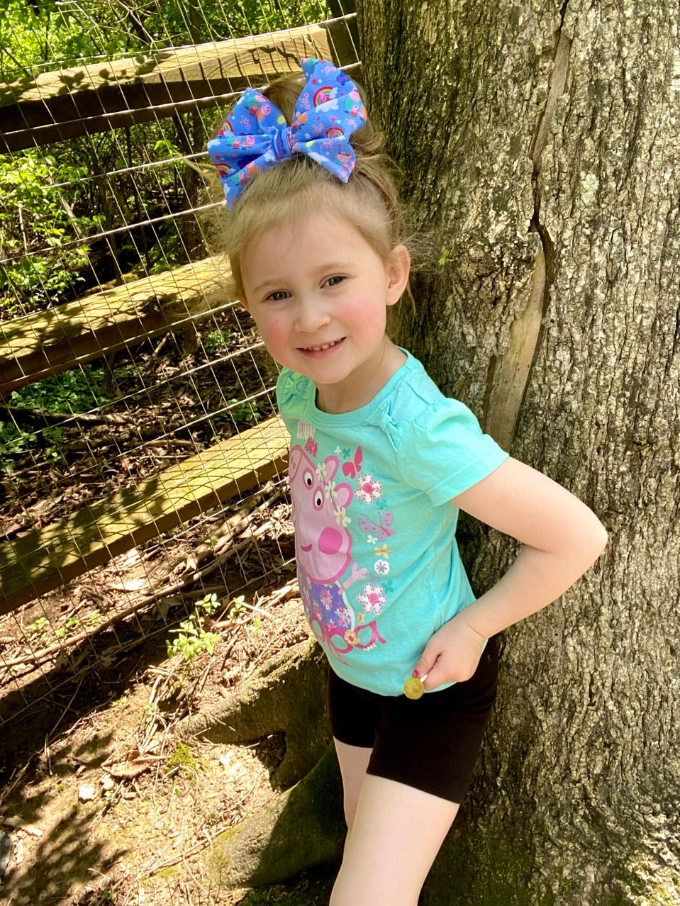 Character Bow | Muddy Puddles