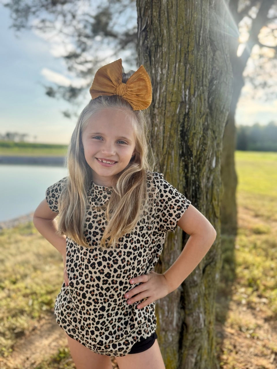 Velvet Bow | Amber