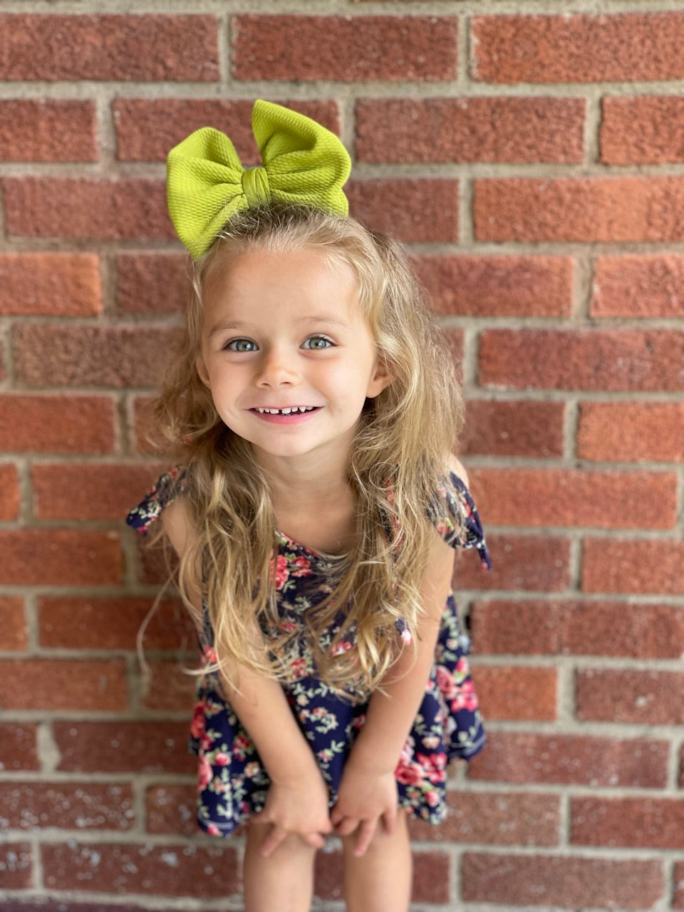 Solid Bow | Guacamole