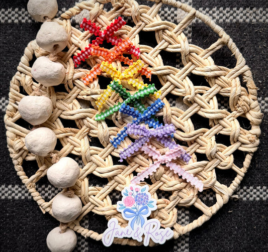Poppy Knot | Rainbow Pom Collection
