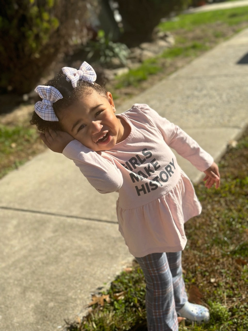 Plaid Bow | Plaid Girls Club