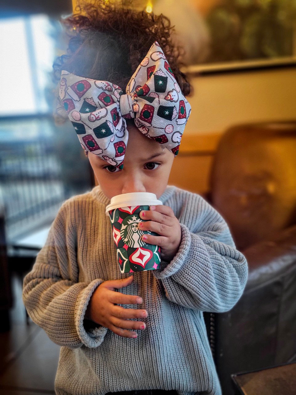 Winter Bow | Coffee and Chill