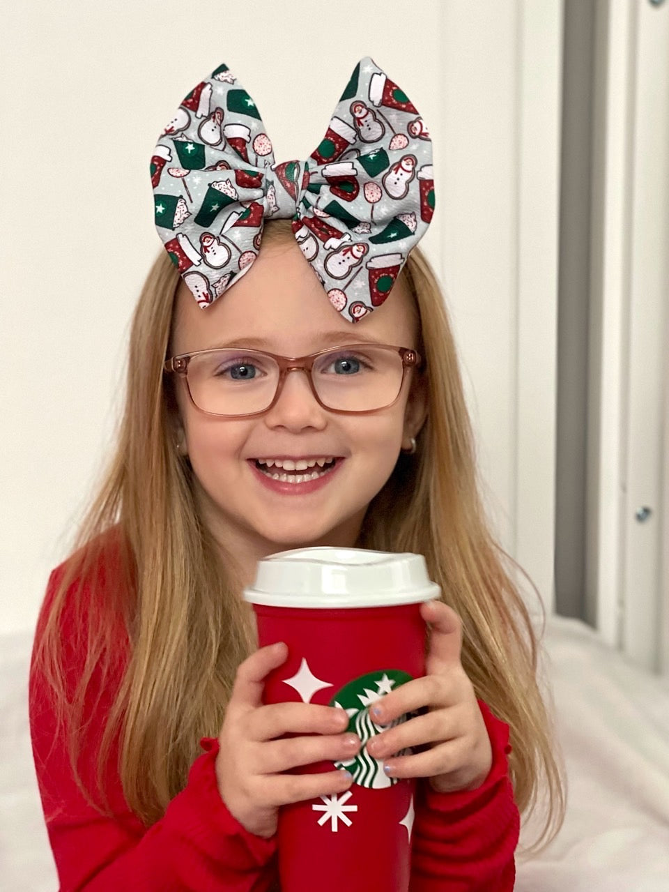Winter Bow | Coffee and Chill